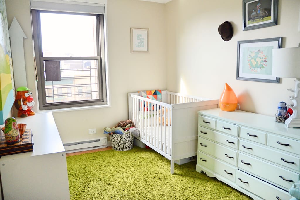 This room is your private room. It is our kids room but they will not be present. A high quality full double airbed will be put in here. Views southward towards downtown.