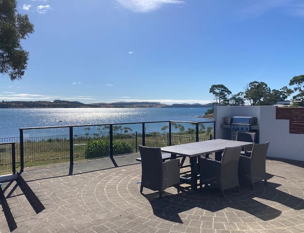 Relaxing Ocean Front Beach House