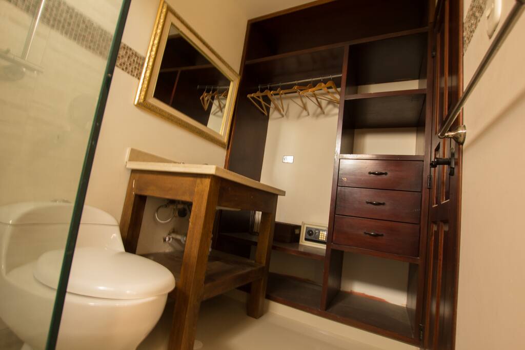 Baño de la habitacion