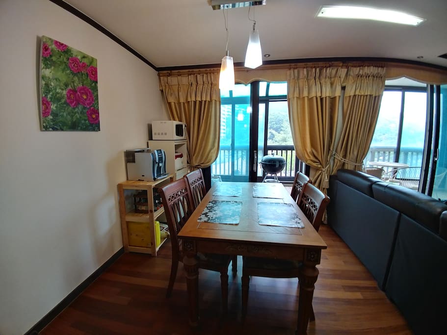 Kitchen table