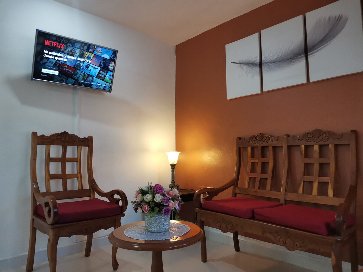 Popular Airbnb listing: Casa Cristina - 2 bedrooms with A.C./2 full beds/Wifi in Fraccionamiento Rinconada De Chuburná