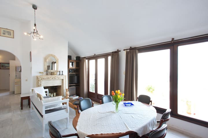 LUXURY APART ON TOP PRIVATE VILLA gallery image 5