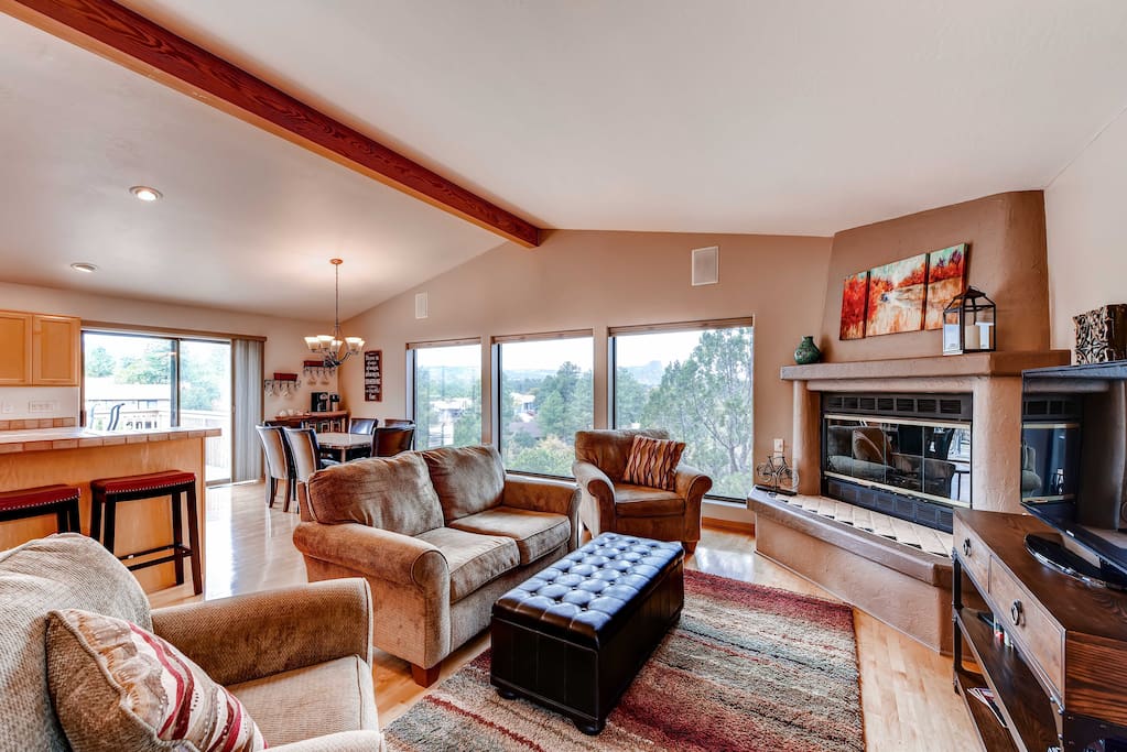 Plenty of comfortable seating for everyone in this stylish living room!