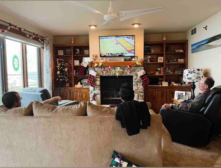 Sister Bay Waterfront 
2br/2ba - Sister Bay, WI