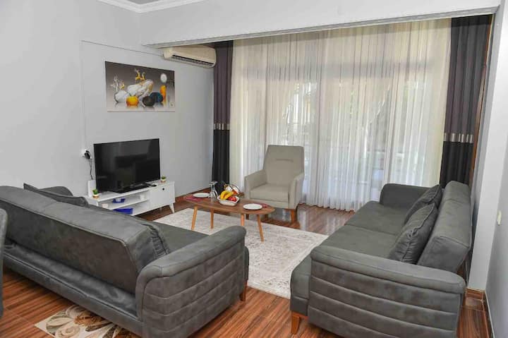 Tri̇plex  Lagoon  Havuz Olanaği Sunan Vi̇lla Alp's - Belek