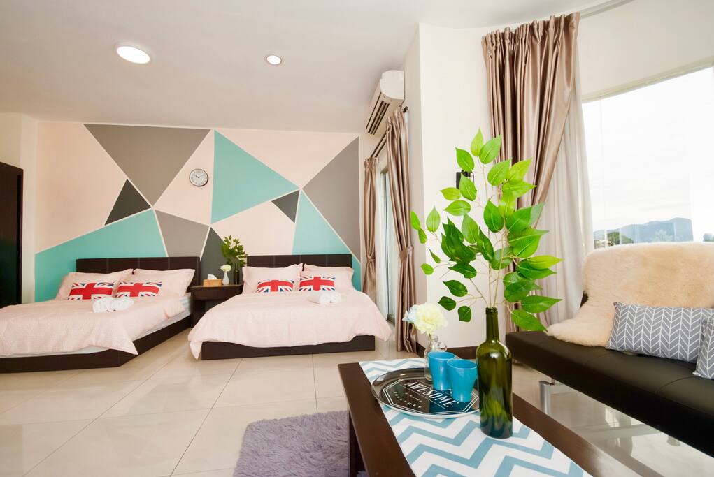 Cozy Living and Tastefully renovated