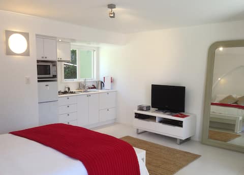 Ohiwa Seascape Studios - East