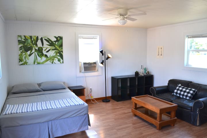 The Hideaway: an SDA getaway