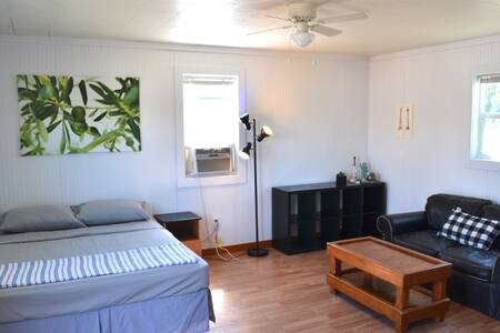 The Hideaway: an SDA getaway