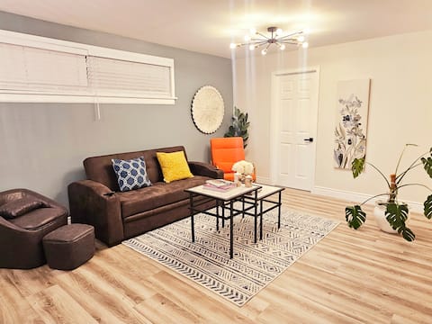 Bungalow Renovated Quite safe Neighbor King-bed! 2