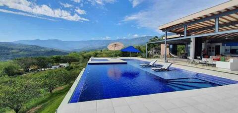 Spectacular Finca en Puente Iglesias Thames