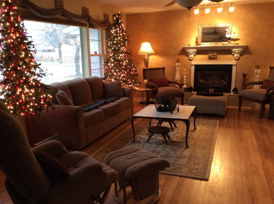 Front Living Room -- December