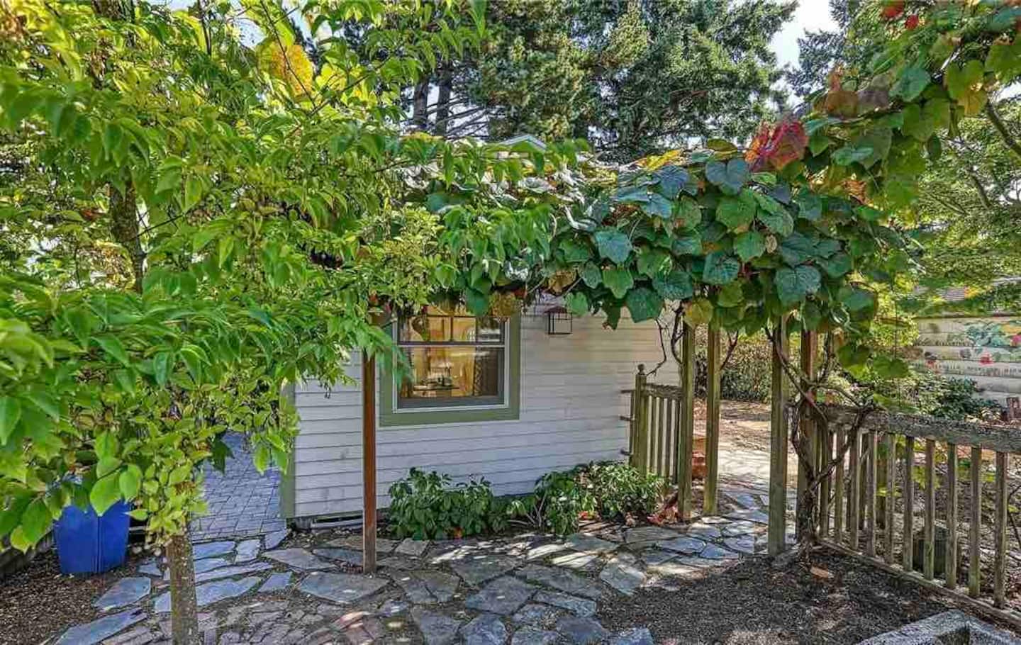 Private Garden Studio