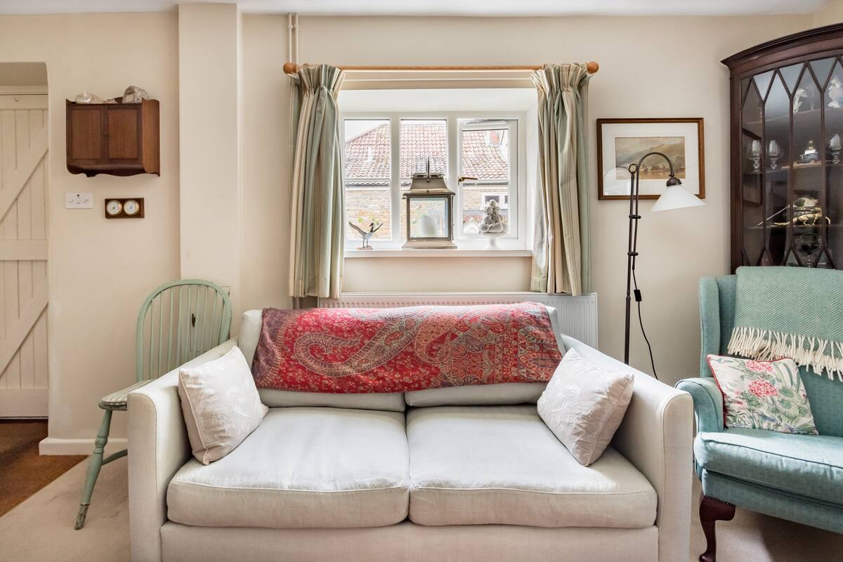 Wincanton Holiday Rentals & Homes England, United Kingdom Airbnb