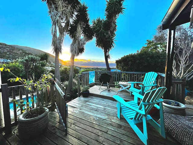 Capri Noordhoek Mountain Home