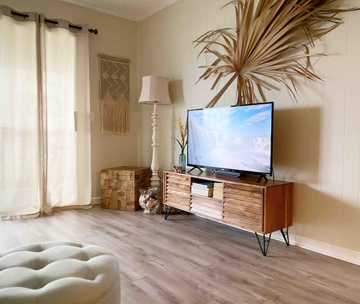 11 Best Airbnb Vacation Rentals In Cherry Grove Beach, South Carolina