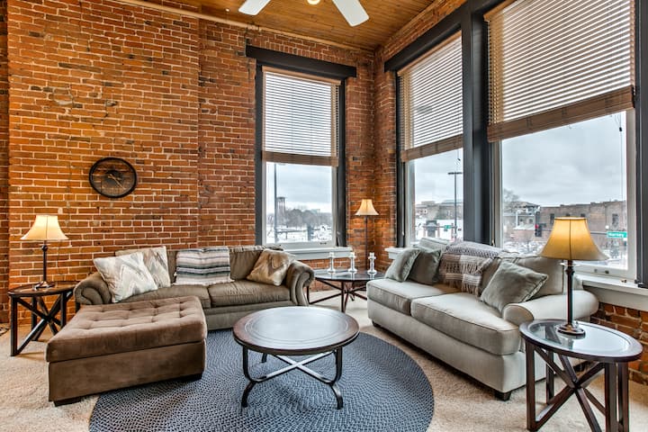 Condos For Rent Near Ne