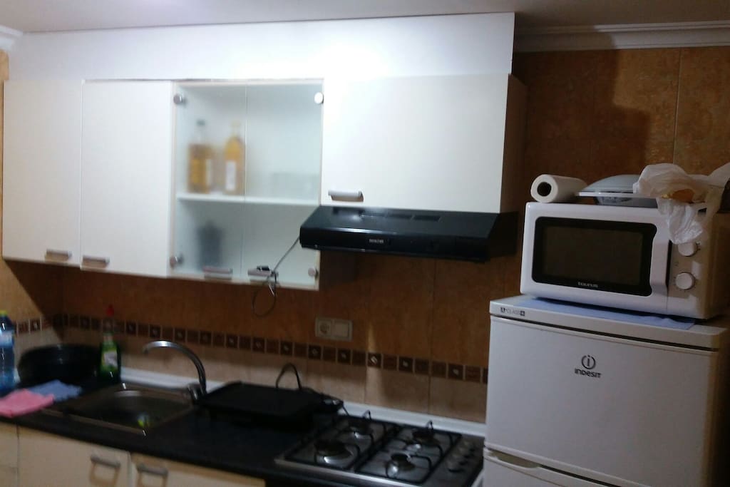 cuisine equipe avec micro onde