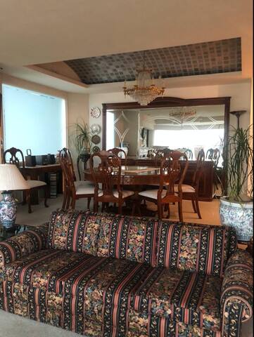 Amplio departamento de lujo. 300 m2. Vigilancia 24 gallery image 3