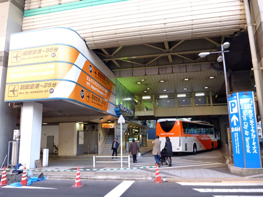 T-CAT is connected Suitengumae sta. Easy access from Narita & Haneda airports.