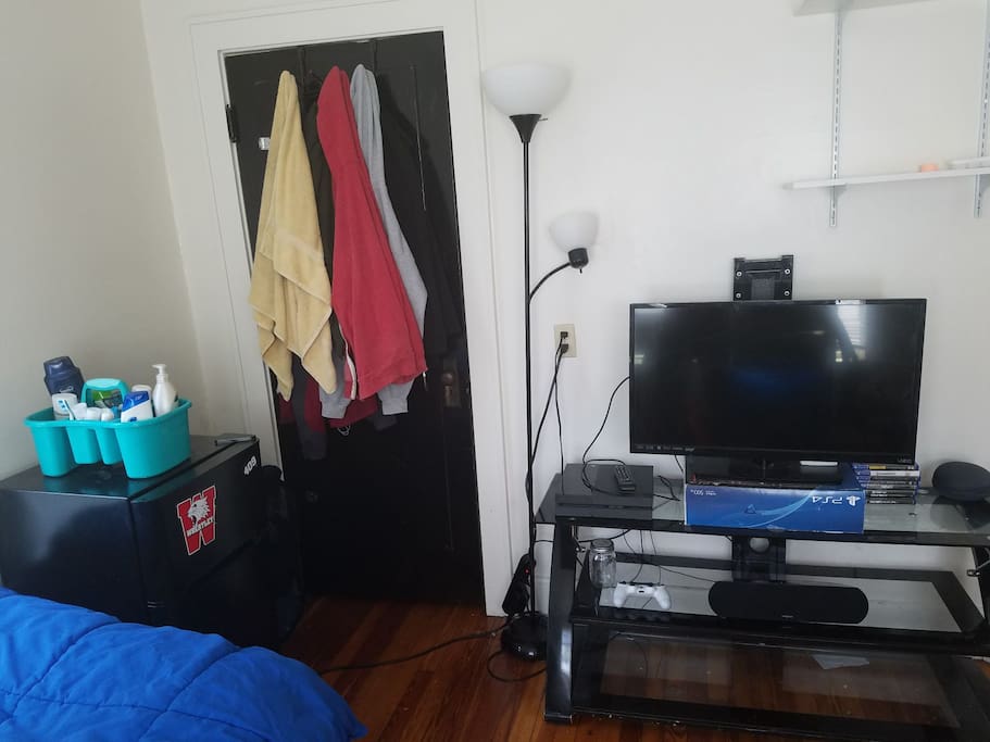 Fridge, Closet & Entertainment system