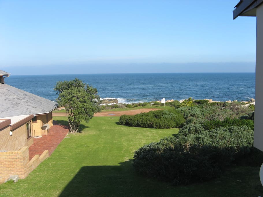 VIEW FROM STOEP
