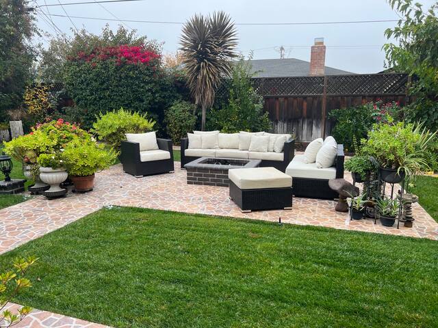 Little Heaven Garden In Prime San Jose/Campbell