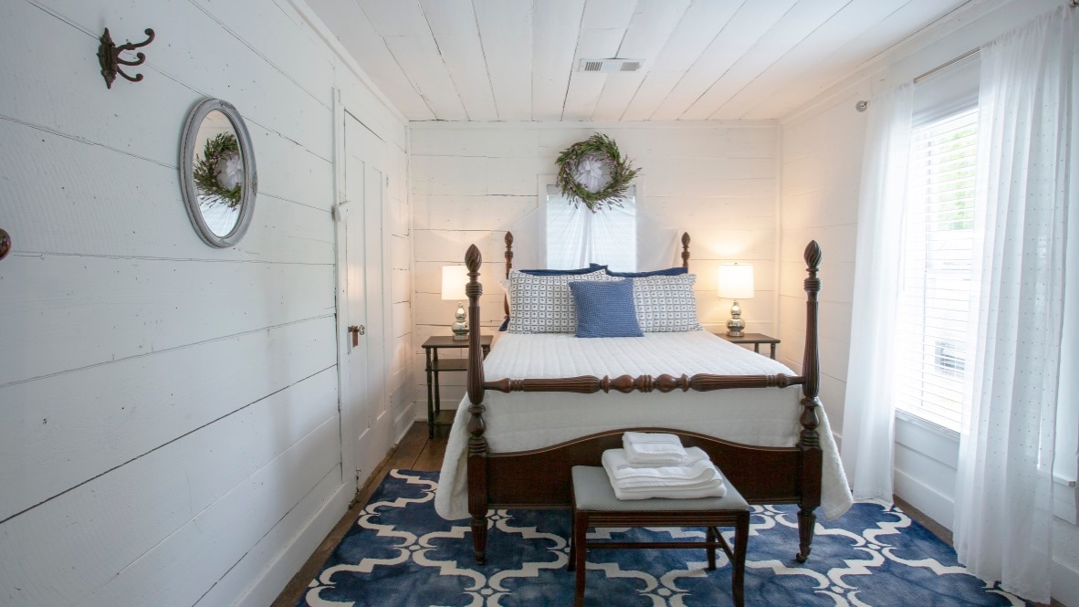 This was the original AirBnB 175 years before AirBnB! Called a Traveller's Room, it housed those traversing Texas. It's also been a store and County Treasurer's Office. Now it's a quiet, cherry retreat with a full-size bed.