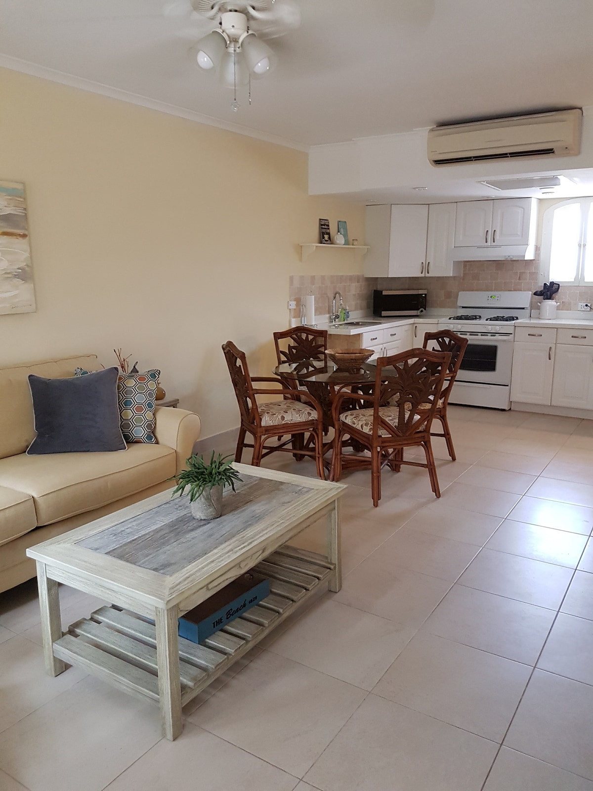 Island Retreat — property photo 4