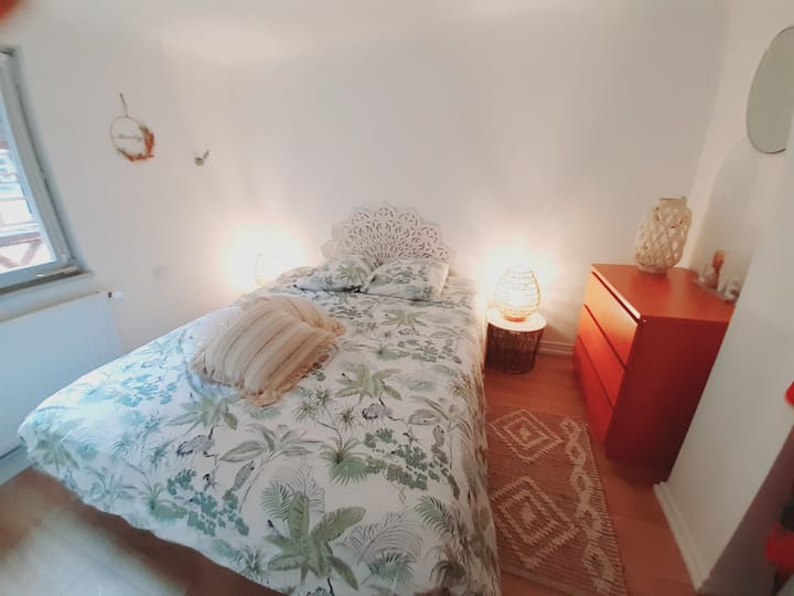 寝室3 ：クイーンサイズベッド