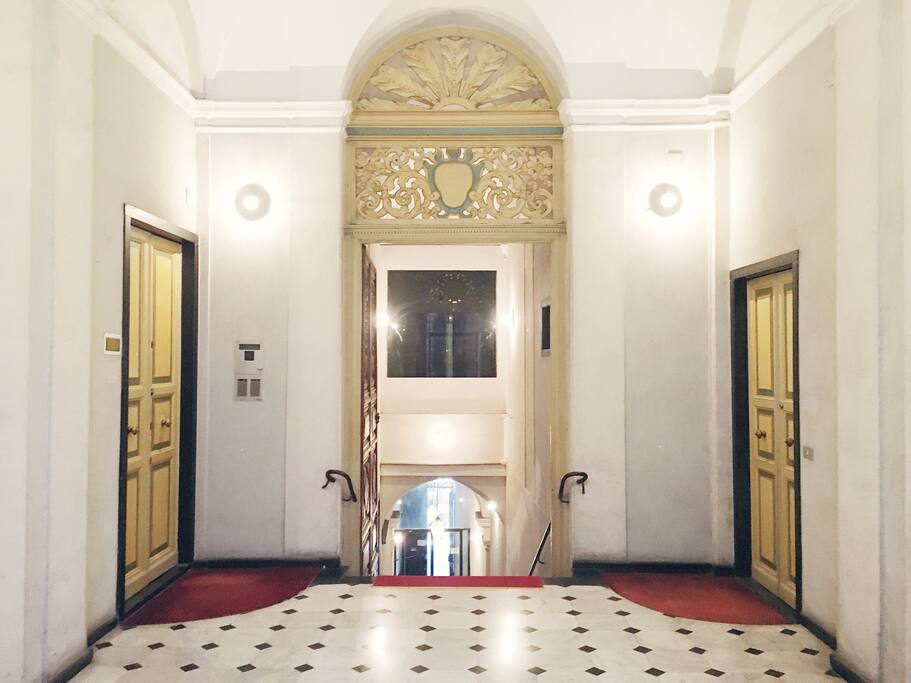 L'atrio • Palazzo Durazzo