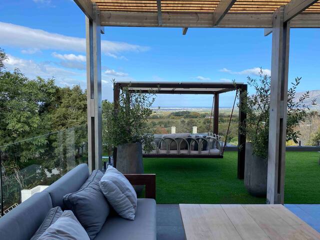 Constantia View Penthouse -two bed, two bath gallery image 3