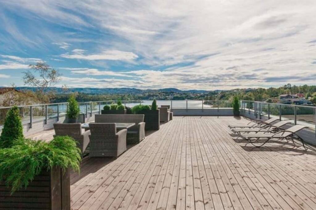 Common roof terrace