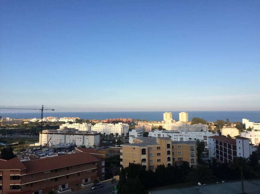 Vistas a toda la bahía de Málaga.