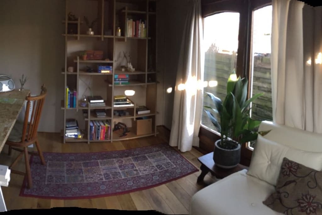 Study room, this is where the owners sleeps if you're his guest!