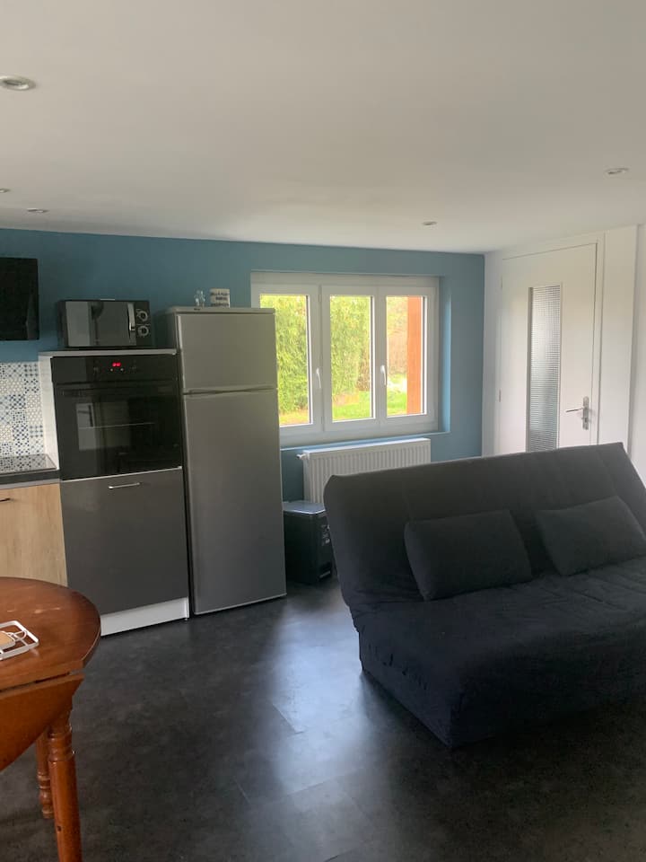 Petit Appartement Confortable Pour 1 à 3 Personnes - Saint-Vulbas