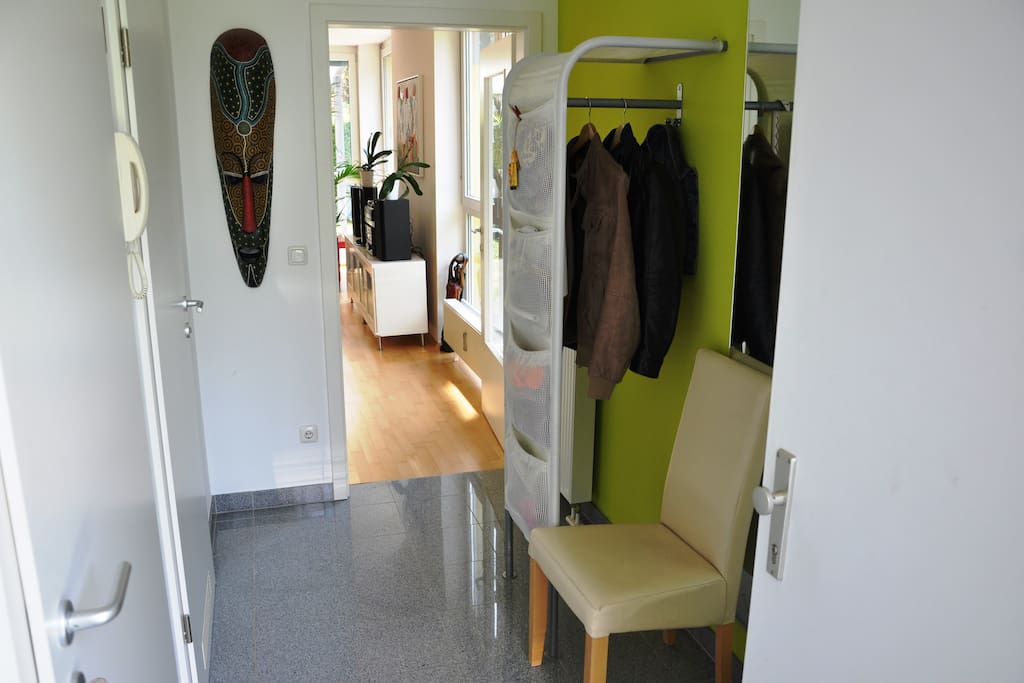 Garderobe im EG