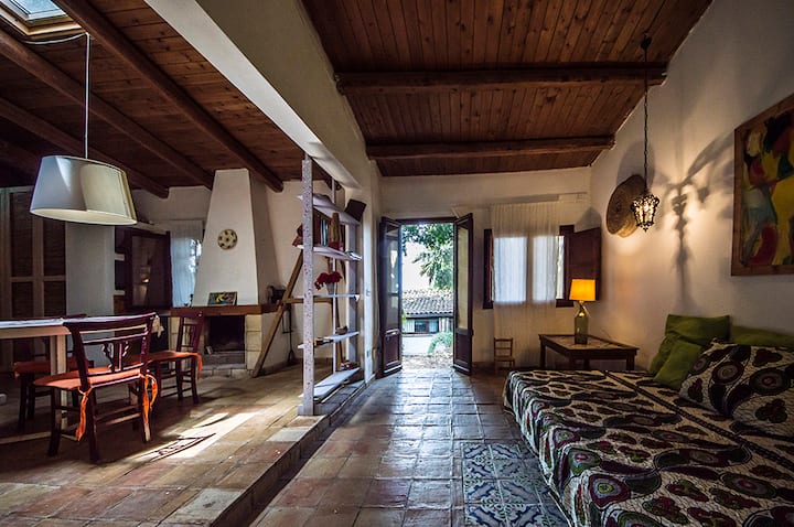 house Ninfee in the countryside, shared pool