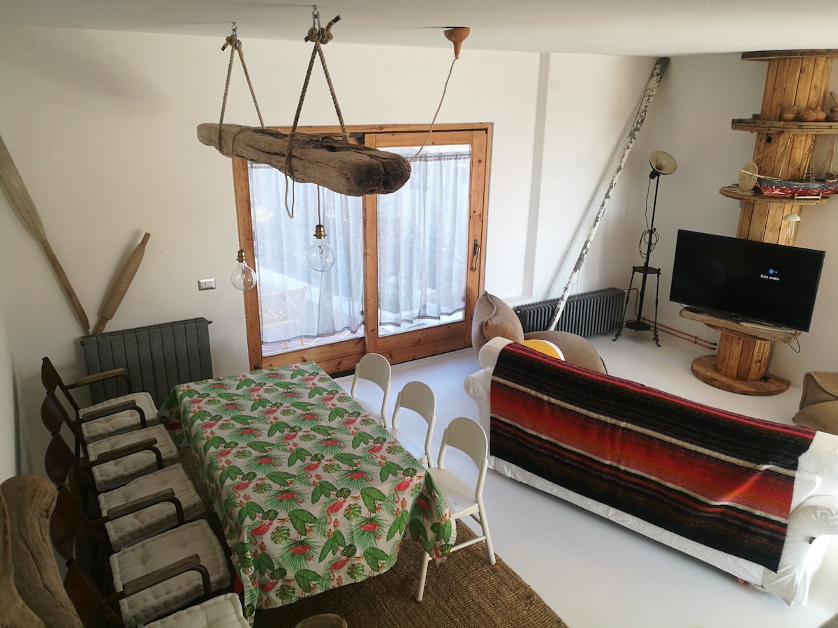 Top performing Airbnb: The sea wood house in Palau