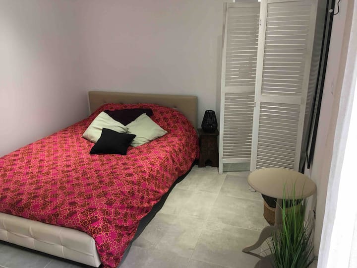 Chambre Indépendante Au Fond Du Jardin. - La Valette-du-Var