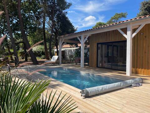 Beautiful villa near beach with heated pool
