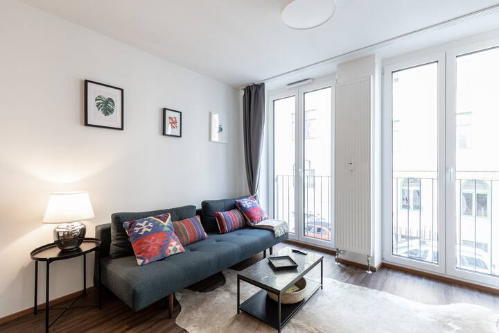 Ludwig – 2-bedroom apartment in Munich city center gallery image 5