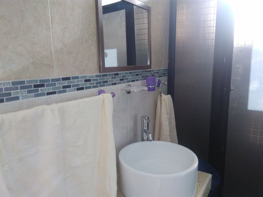 Baño / Bathroom