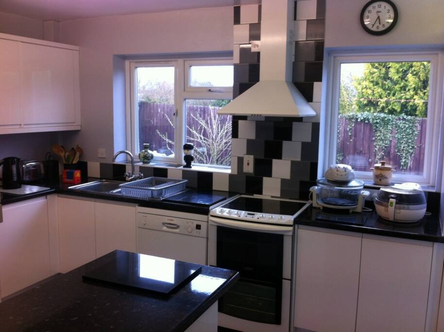 New clean kitchen you can use.