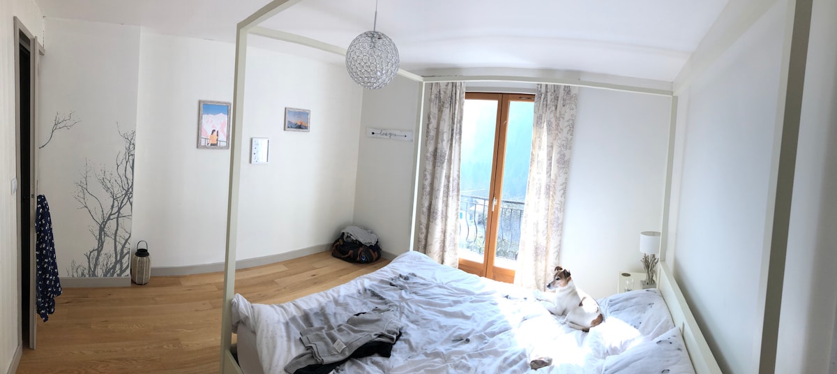 Spálňa 1 s vlastnou kúpeľňou