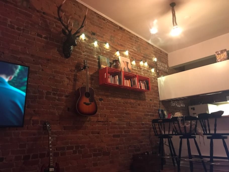 Brickwall living roomLibrary living room