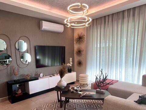 Luxurious and Cozy Apartment