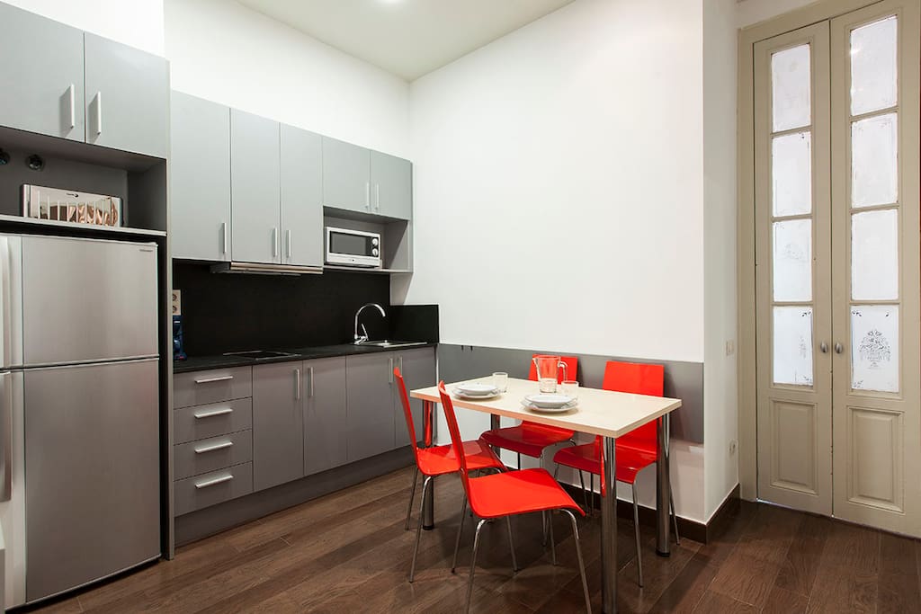 kitchen, fridge, table, chairs, microwave