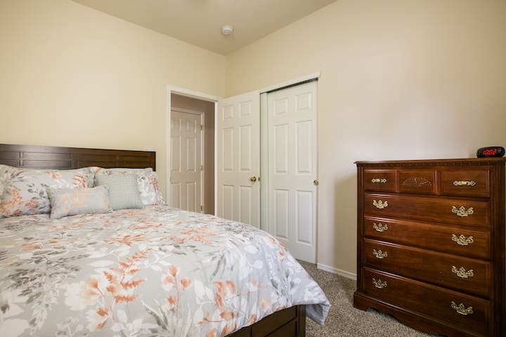 Bedroom 2 Queen Bed with high quality bedding and reading lights that clip to headboard