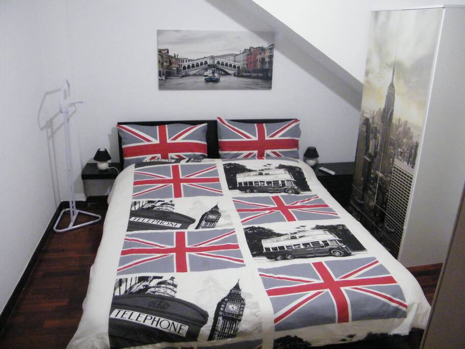 LETTO MATRIMONIALE CAMERA QUADRUPLA BAGNO PRIVATO